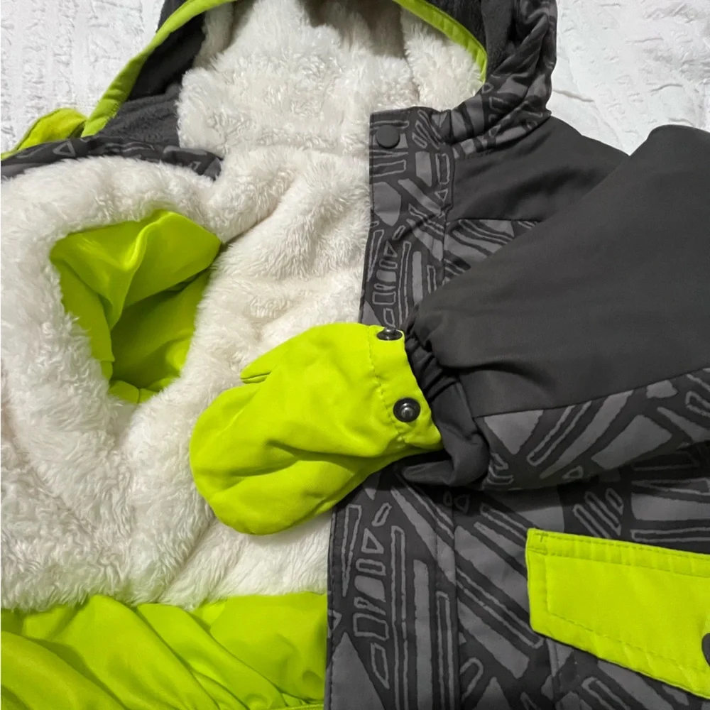 Cat & Jack Toddler Boys Ski Snow Jacket
